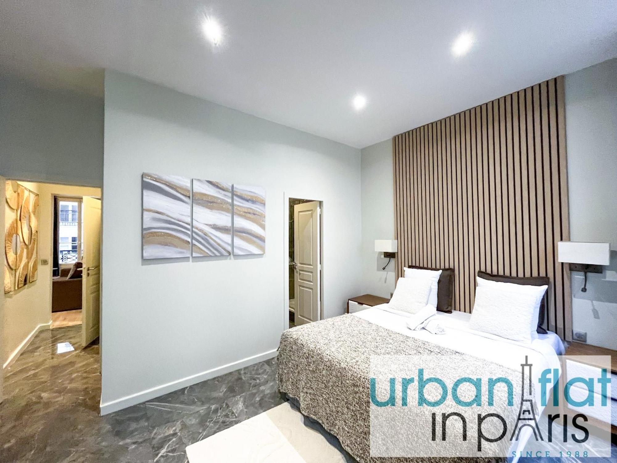 Urban Flat 63 - Beautiful 3 Bedroom Flat Champs-Elysees パリ エクステリア 写真
