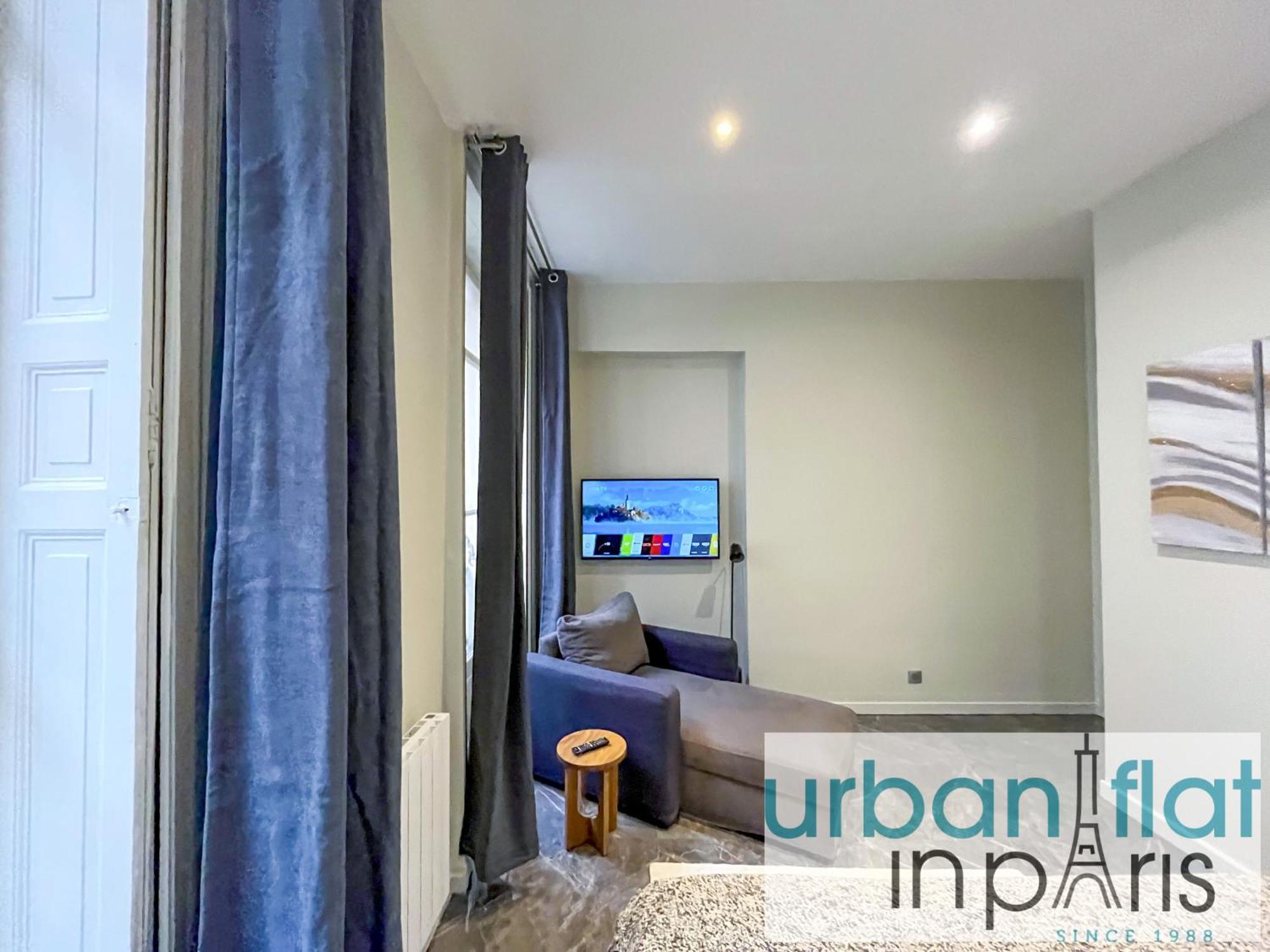 Urban Flat 63 - Beautiful 3 Bedroom Flat Champs-Elysees パリ エクステリア 写真