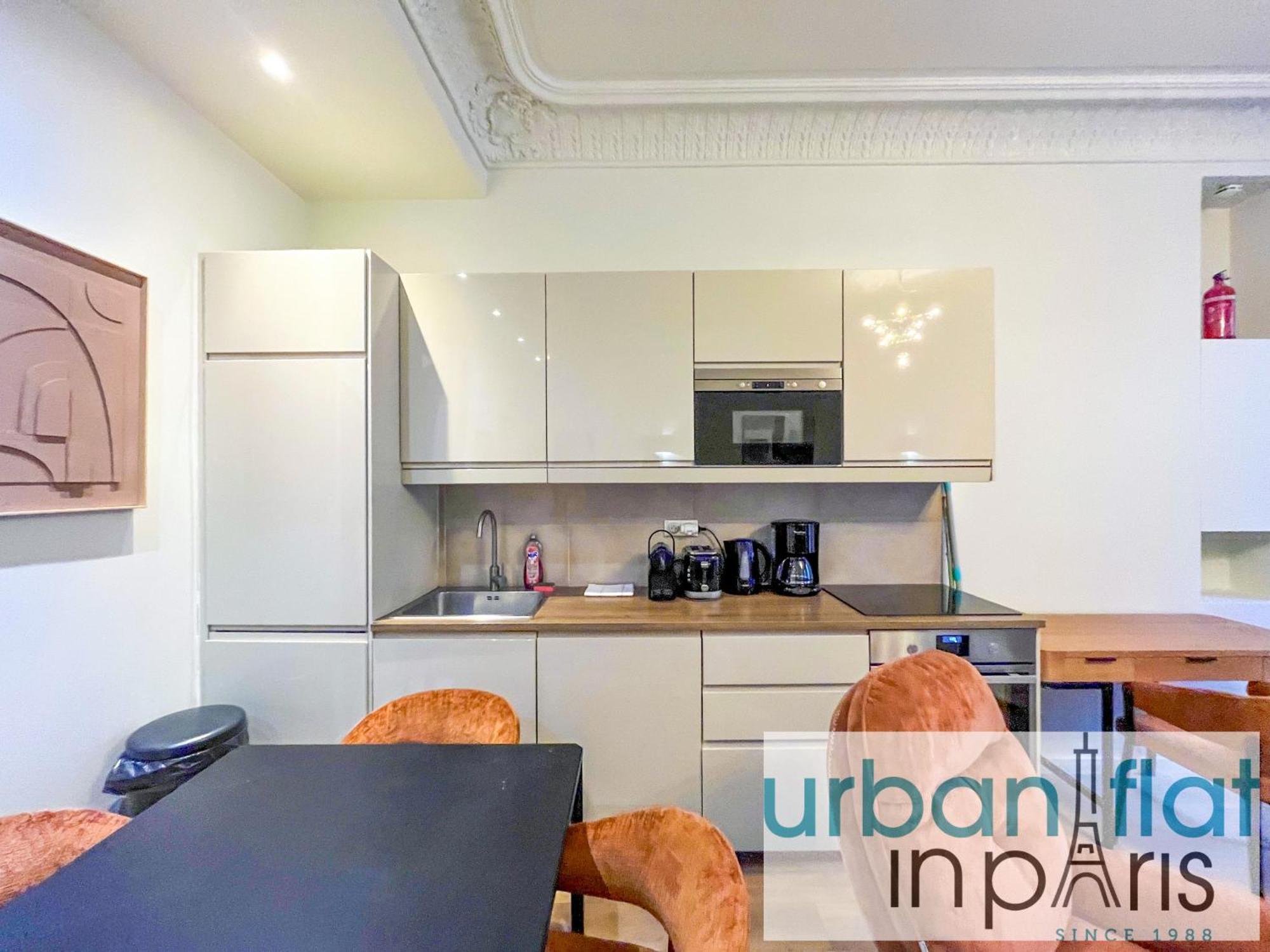 Urban Flat 63 - Beautiful 3 Bedroom Flat Champs-Elysees パリ エクステリア 写真