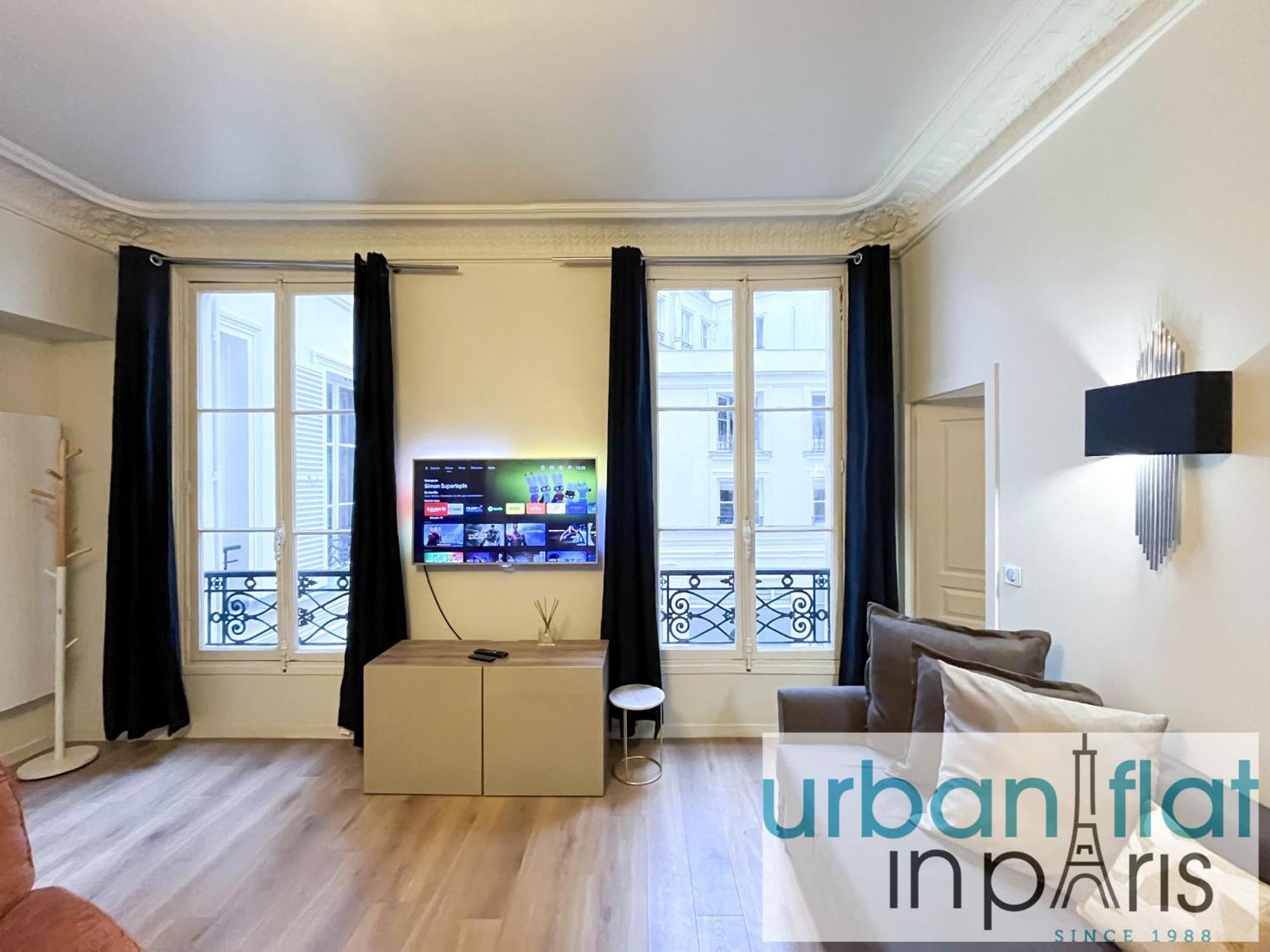 Urban Flat 63 - Beautiful 3 Bedroom Flat Champs-Elysees パリ エクステリア 写真
