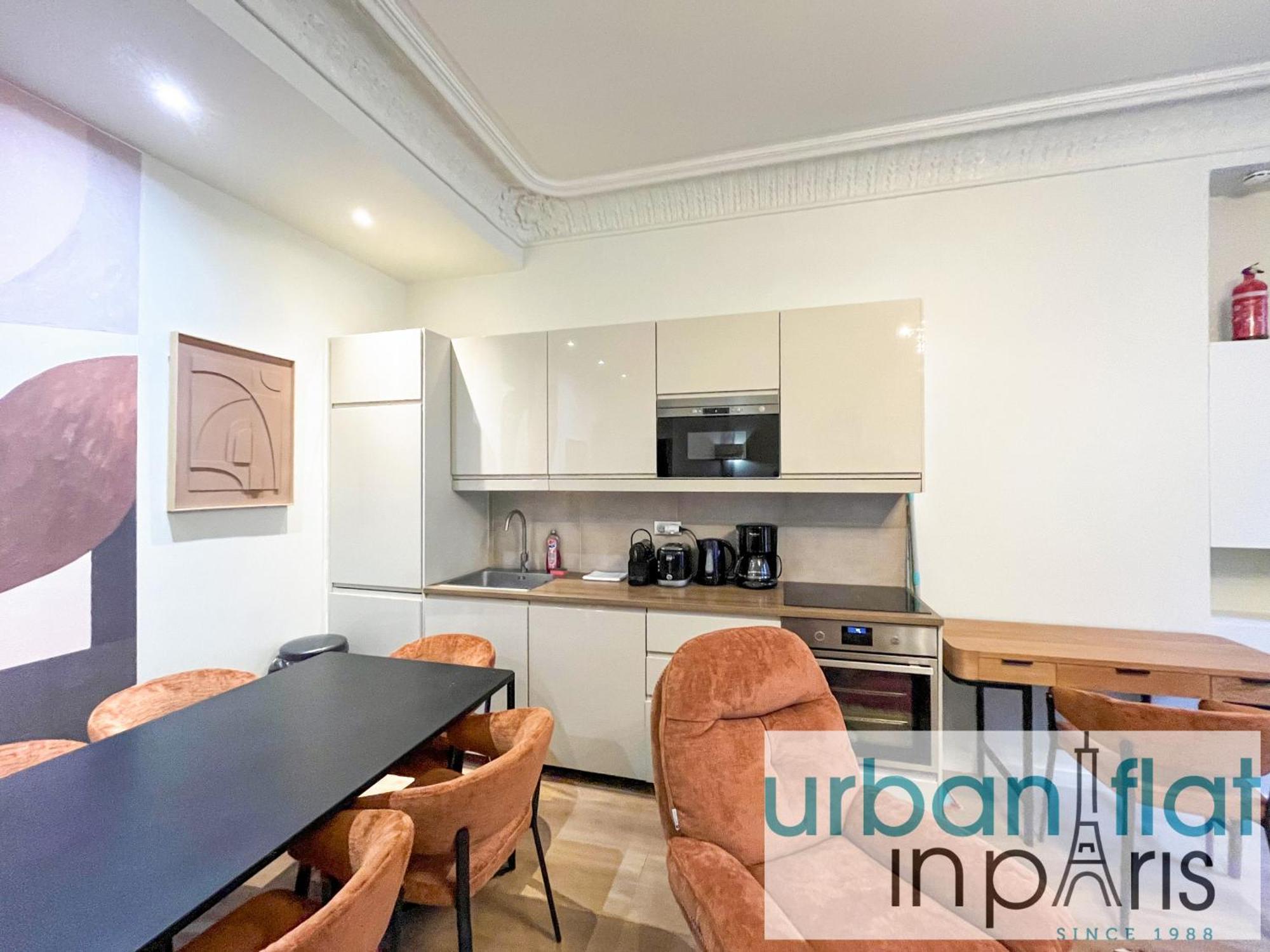 Urban Flat 63 - Beautiful 3 Bedroom Flat Champs-Elysees パリ エクステリア 写真